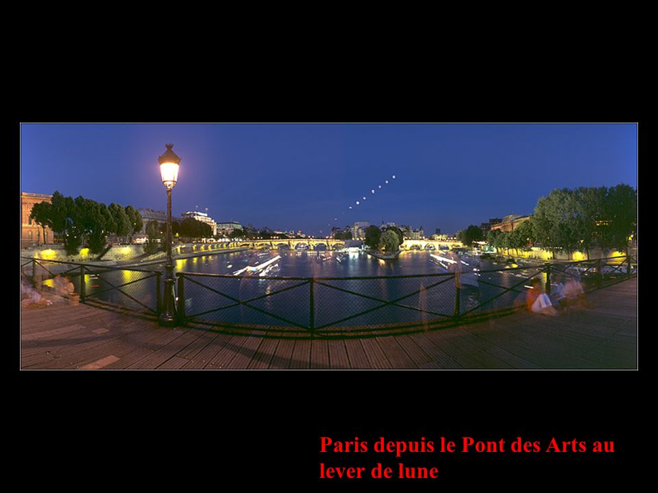 Paris depuis le Pont des Arts au lever de lune