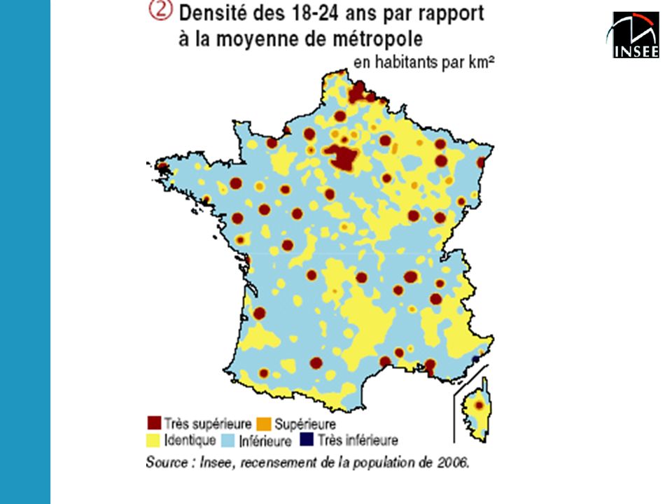 Sur les 5, 53 millions de jeunes de 18 à 24 ans résidant en France métropolitaine, la moitié poursuit ses études, l’autre moitié débute sa vie active.