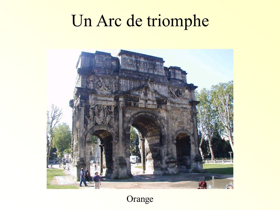 Un Arc de triomphe Orange