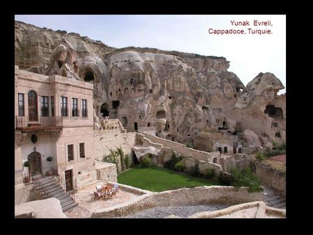 Yunak Evreli, Cappadoce, Turquie. Vers les V-VIèmes siècles V et VI, quelque mille communautés chrétiennes vivaient dans ces grottes, en ayant forées.