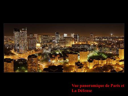 Vue panoramique de Paris et La Défense. Pied de la Tour Eiffel.