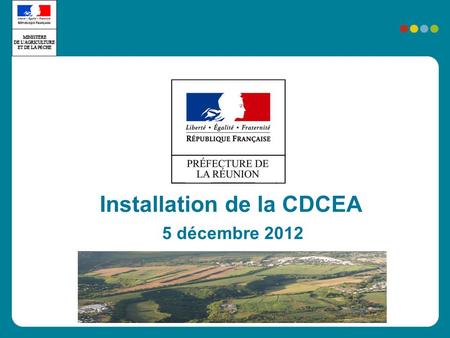 Installation de la CDCEA 5 décembre 2012. 1 - Introduction : le contexte d'érosion des espaces agricoles Un constat : les surfaces agricoles ont régressé.