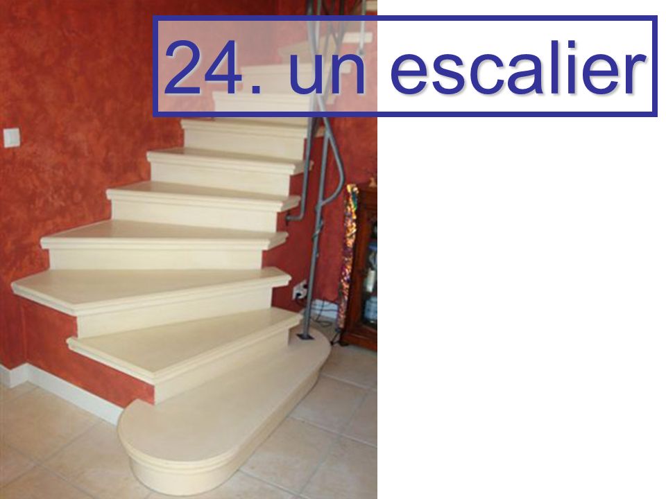 24. un escalier