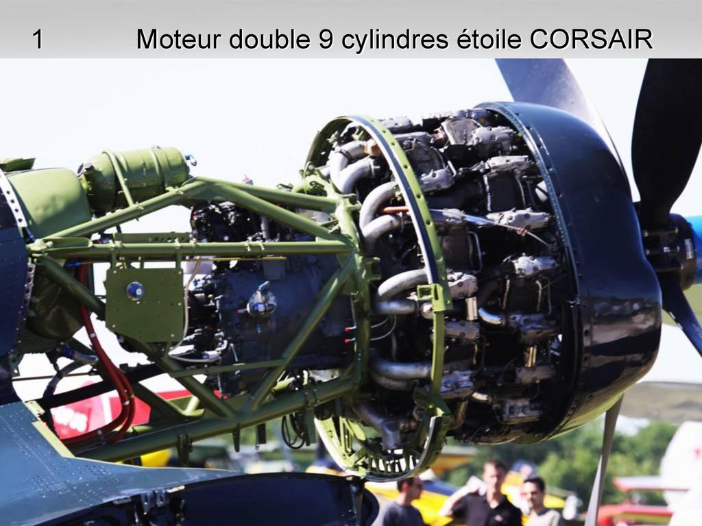 1 Moteur double 9 cylindres étoile CORSAIR