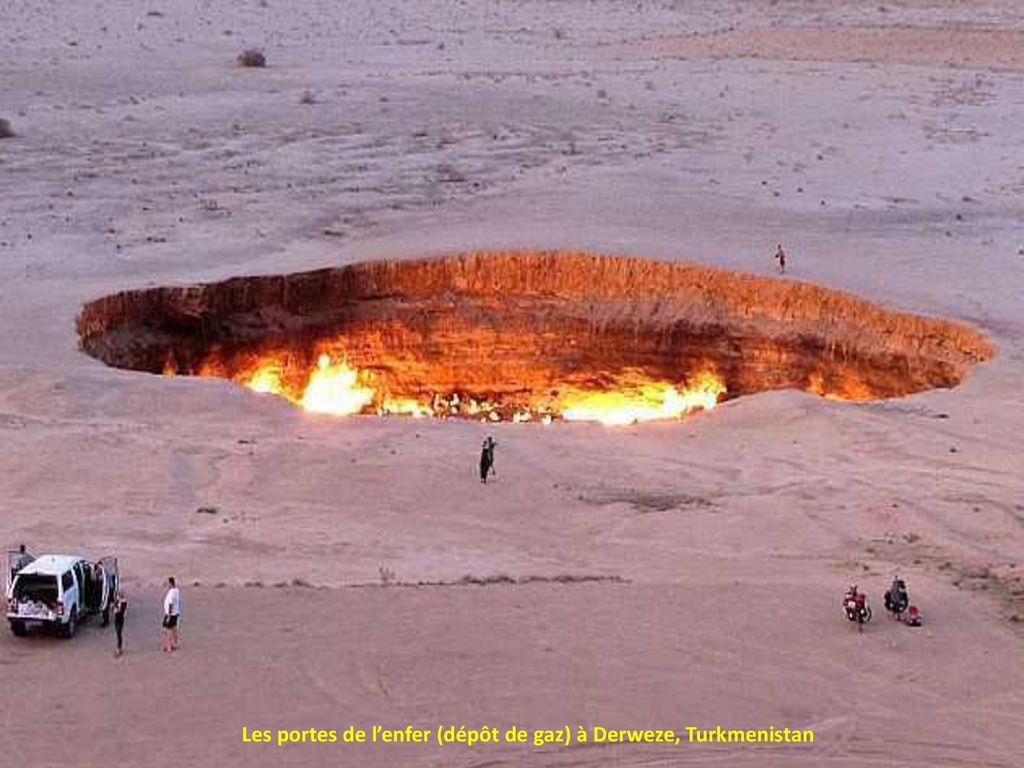 Les portes de l’enfer (dépôt de gaz) à Derweze, Turkmenistan