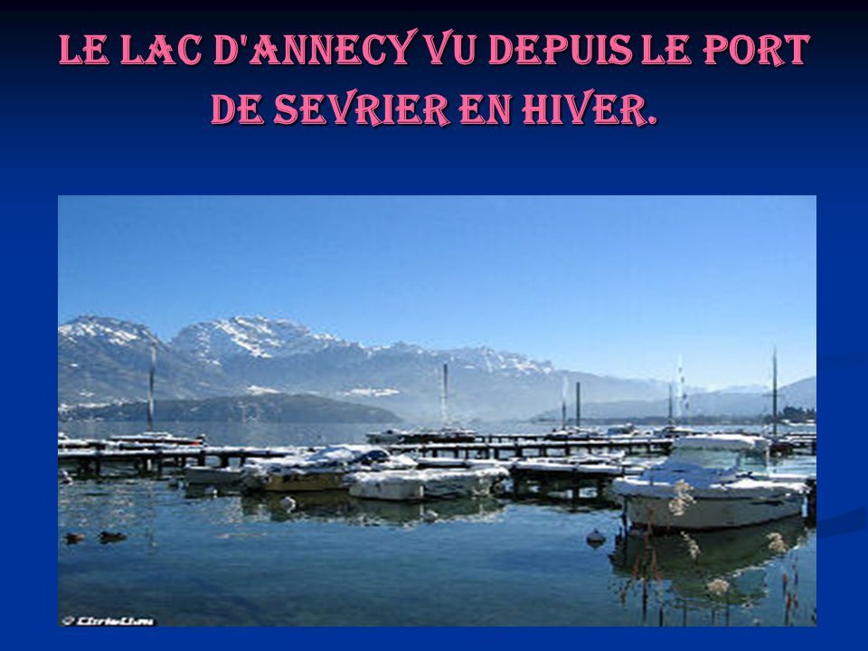 Le lac d Annecy vu depuis le port de Sevrier en hiver.