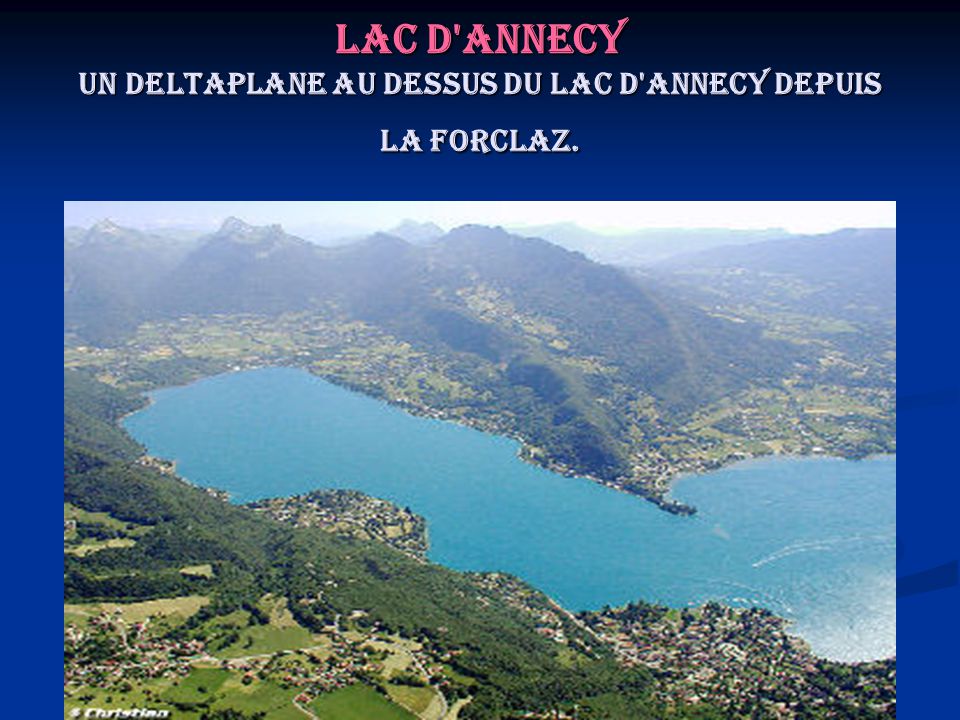 Lac d Annecy Un deltaplane au dessus du lac d Annecy depuis la Forclaz.
