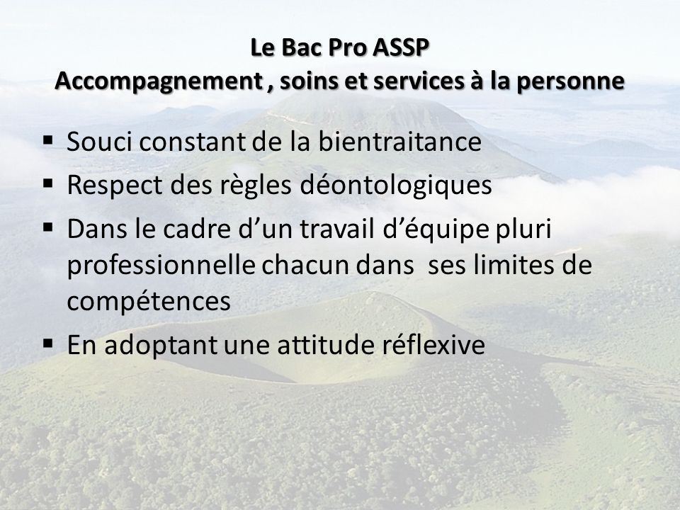 Le Bac Pro ASSP Accompagnement , soins et services à la personne